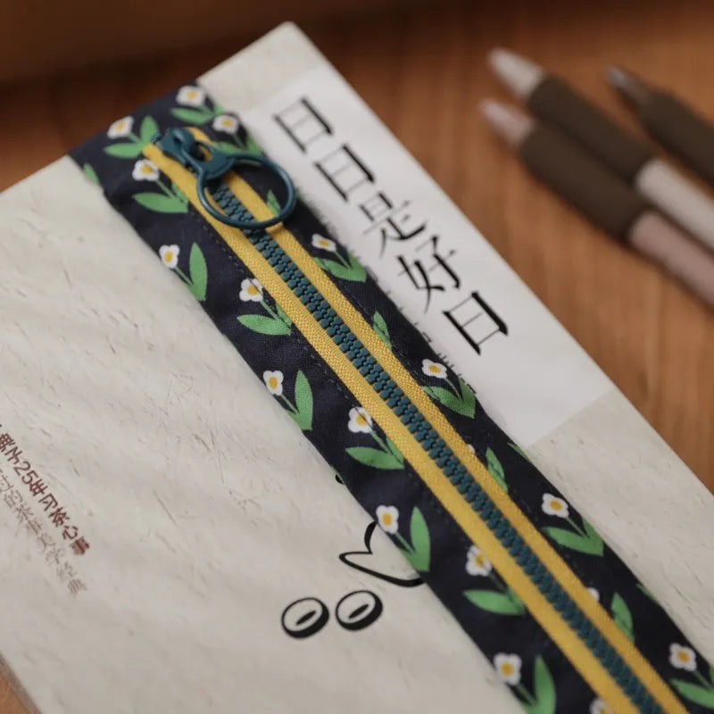 StitchNest Book Band Pen Pouch