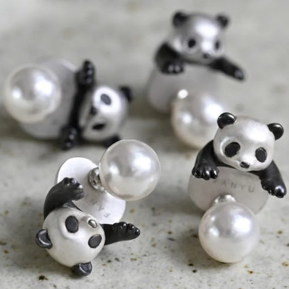 Lazy Panda Huging - Earring